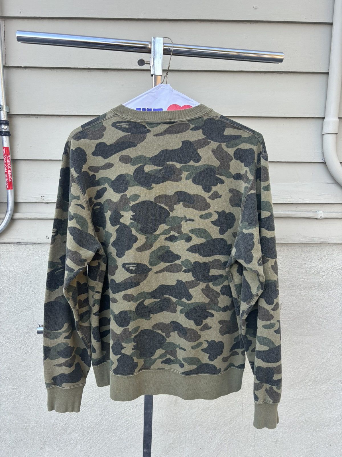 Bape Bape green camo crewneck Size US XL / EU 56 / 4 - 4 Thumbnail
