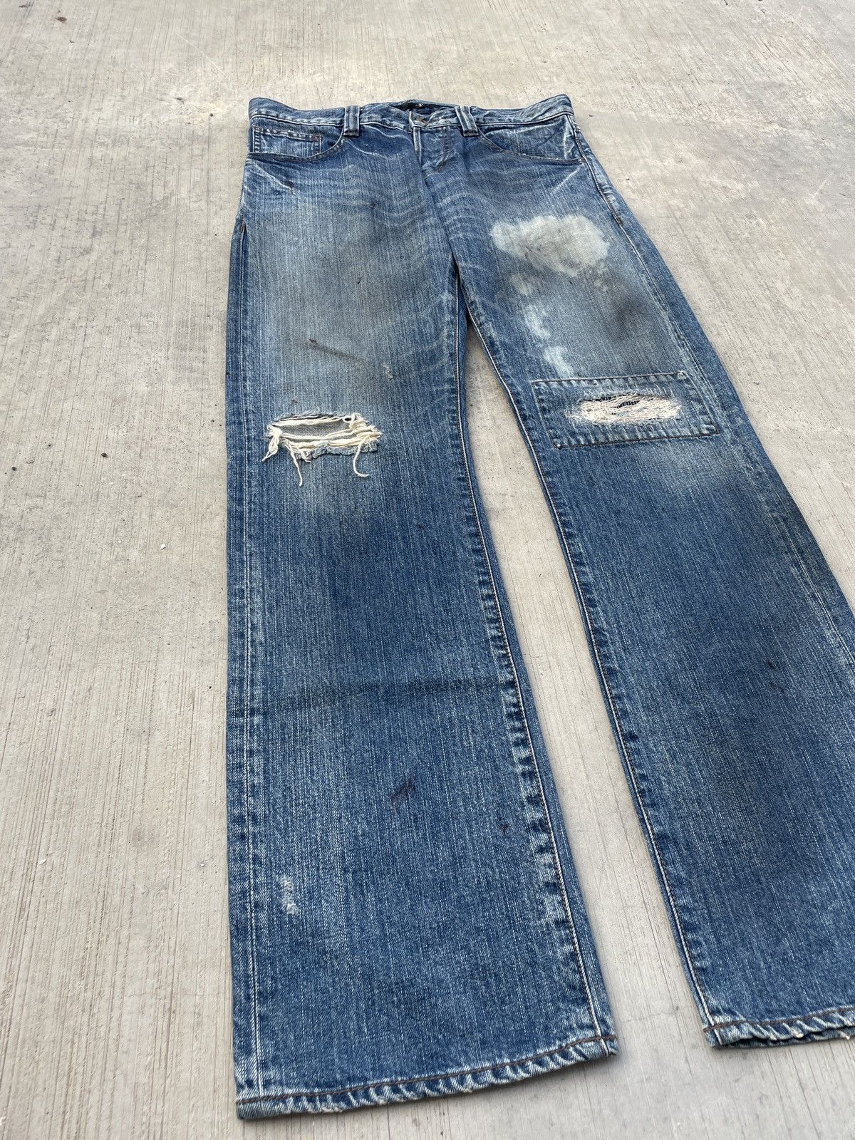 Japanese Brand 2000s JAPANESE BRAND NO ID DISTRESSED RIPPED Size US 31 - 5 Thumbnail