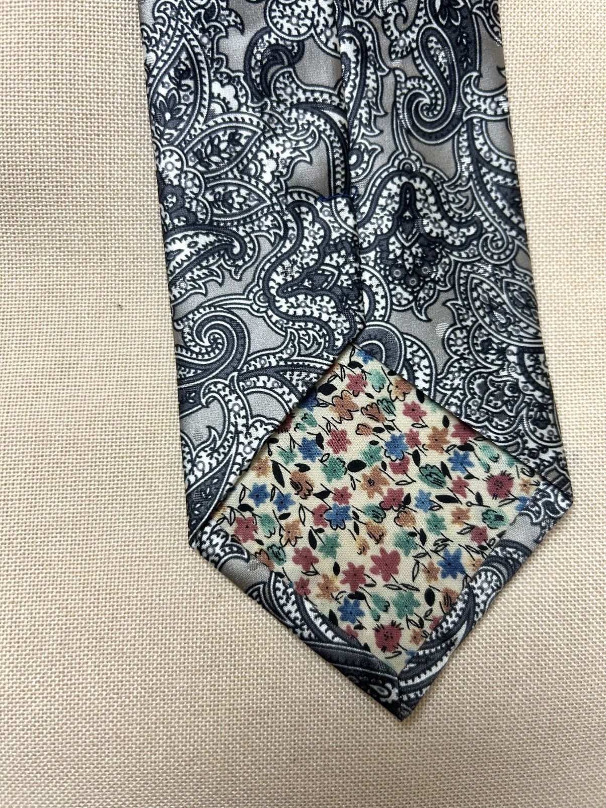Paul Smith Paul Smith silver jacquard paisley Silk Mens Tie Size ONE SIZE - 6 Thumbnail