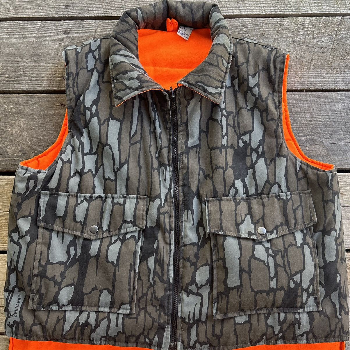 Vintage Vintage 90s Trebark Tree Camo Hunting Puffer Vest Size US L / EU 52-54 / 3 - 3 Thumbnail