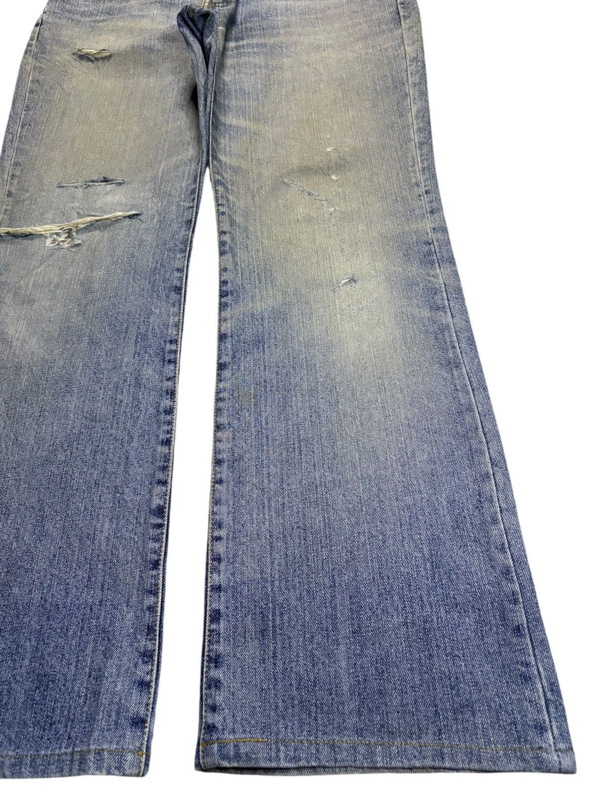 Japanese Brand × Uniqlo Vintage Japanese Uniqlo Mud Wash Distressed Flare Jeans Size US 35 - 7 Thumbnail