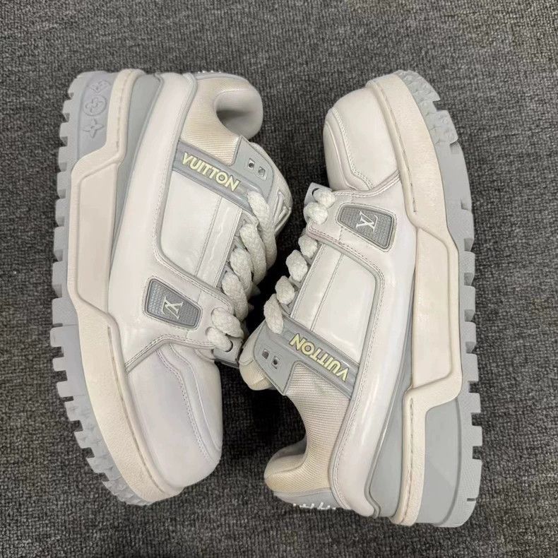 Louis Vuitton lv trainer sneakers size 41-2507 Size US 7 / EU 40 - 6 Thumbnail
