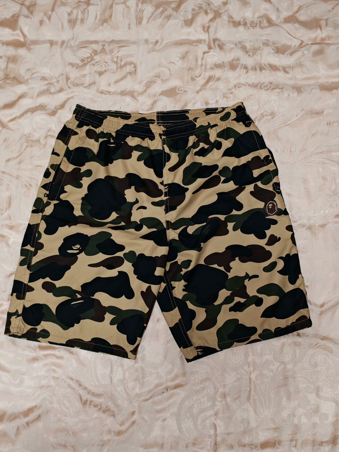 Bape Bape Yellow Shorts L Men Size US 34 / EU 50 - 1 Thumbnail
