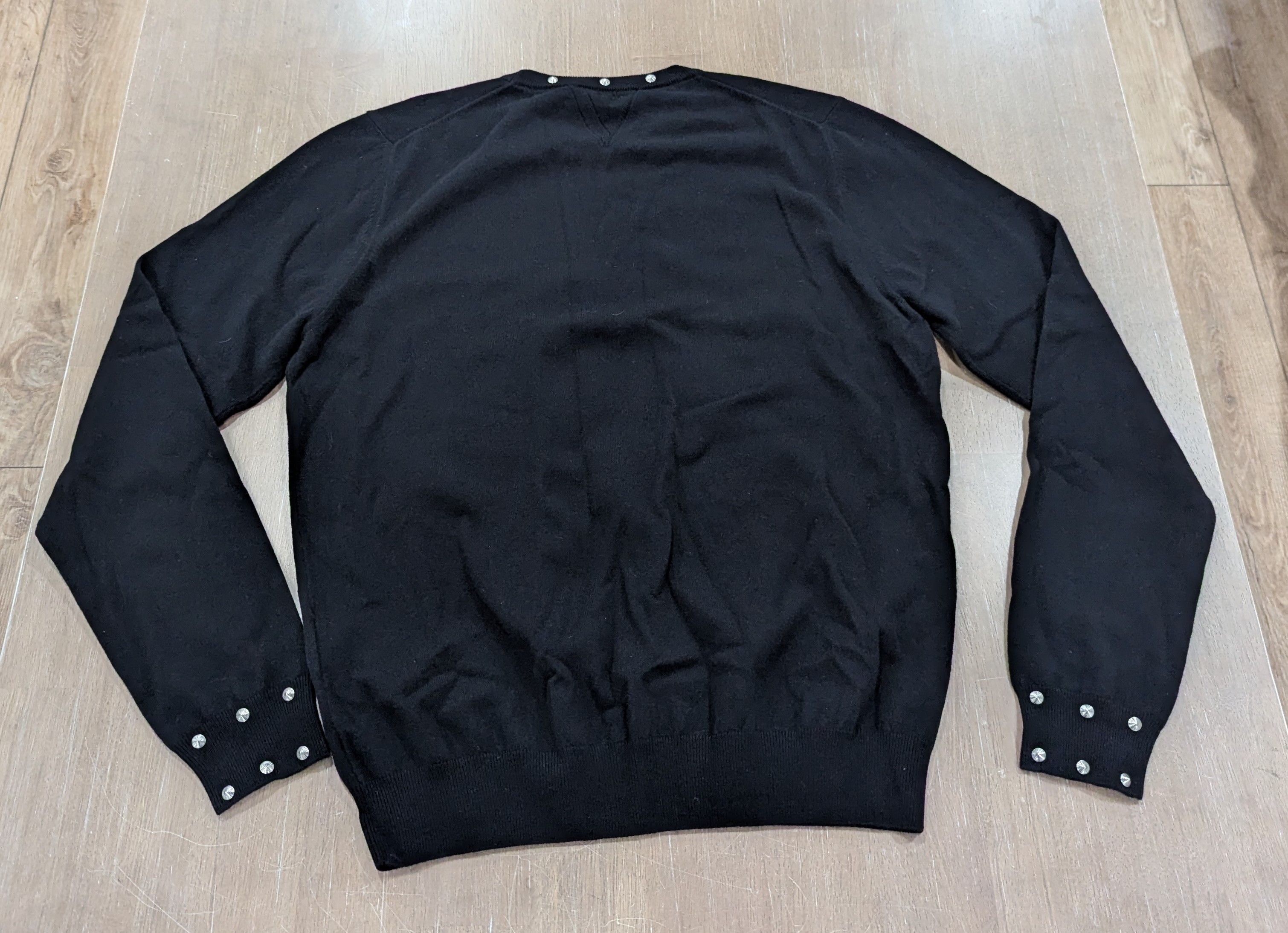 Versace VERSACE Studded Virgin Wool Crewneck Sweater Black 48 Medium Size US M / EU 48-50 / 2 - 4 Thumbnail