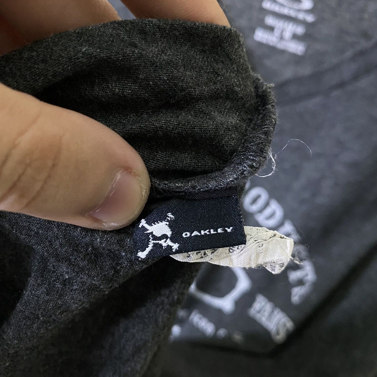 Oakley Y2K Oakley Products T Shirt Size US L / EU 52-54 / 3 - 4 Thumbnail