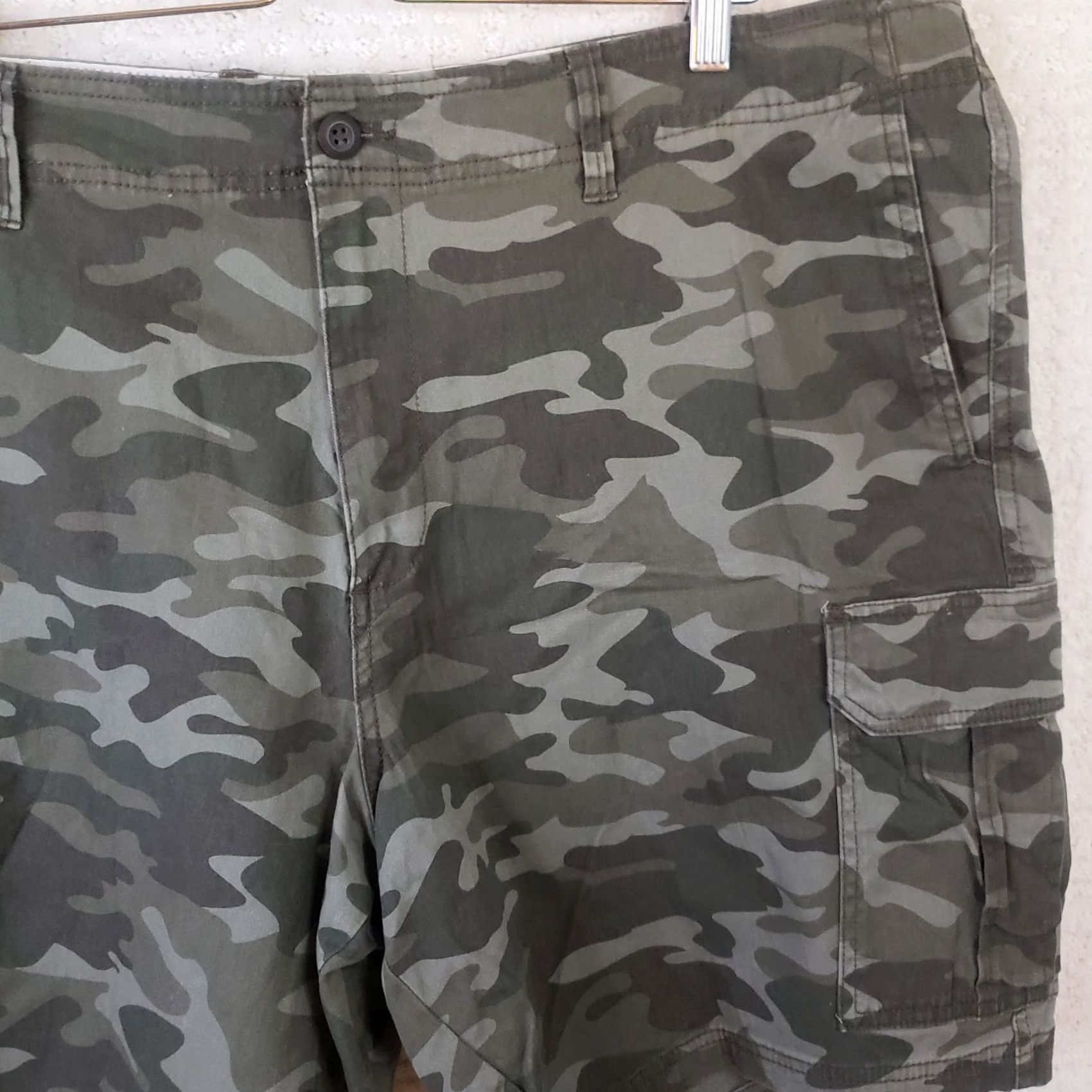 George George Cargo Camo Shorts Men's Size 44x10 Green Camo NWT Size US 44 / EU 60 - 4 Thumbnail