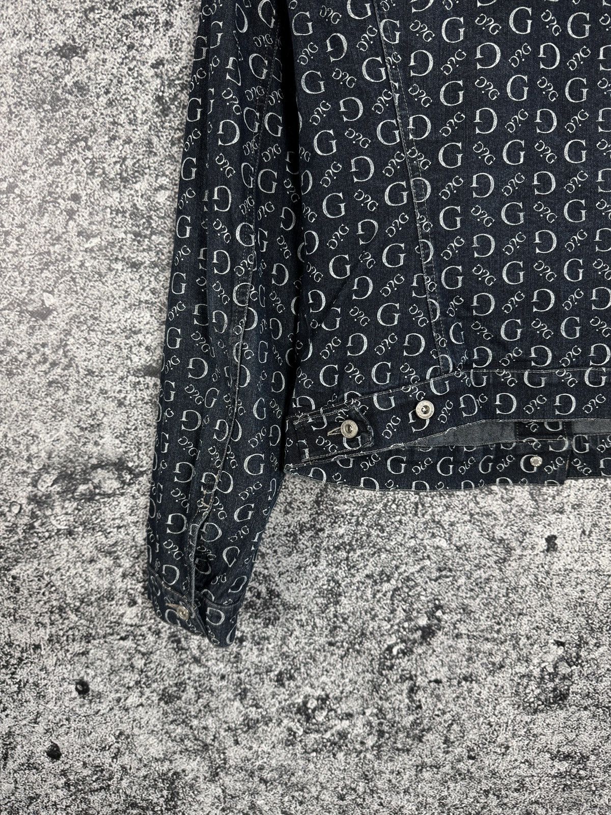 Guess GUESS Vintage Denim Jacket Monogram Logo Italy Size L Size L / US 10 / IT 46 - 12 Thumbnail