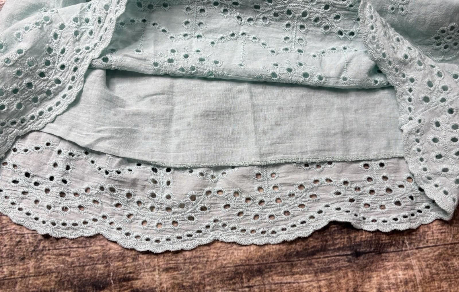Other Valentina Naldi Top Womens Small Eyelet Flutter Sleeve Italy Size S / US 4 / IT 40 - 6 Thumbnail