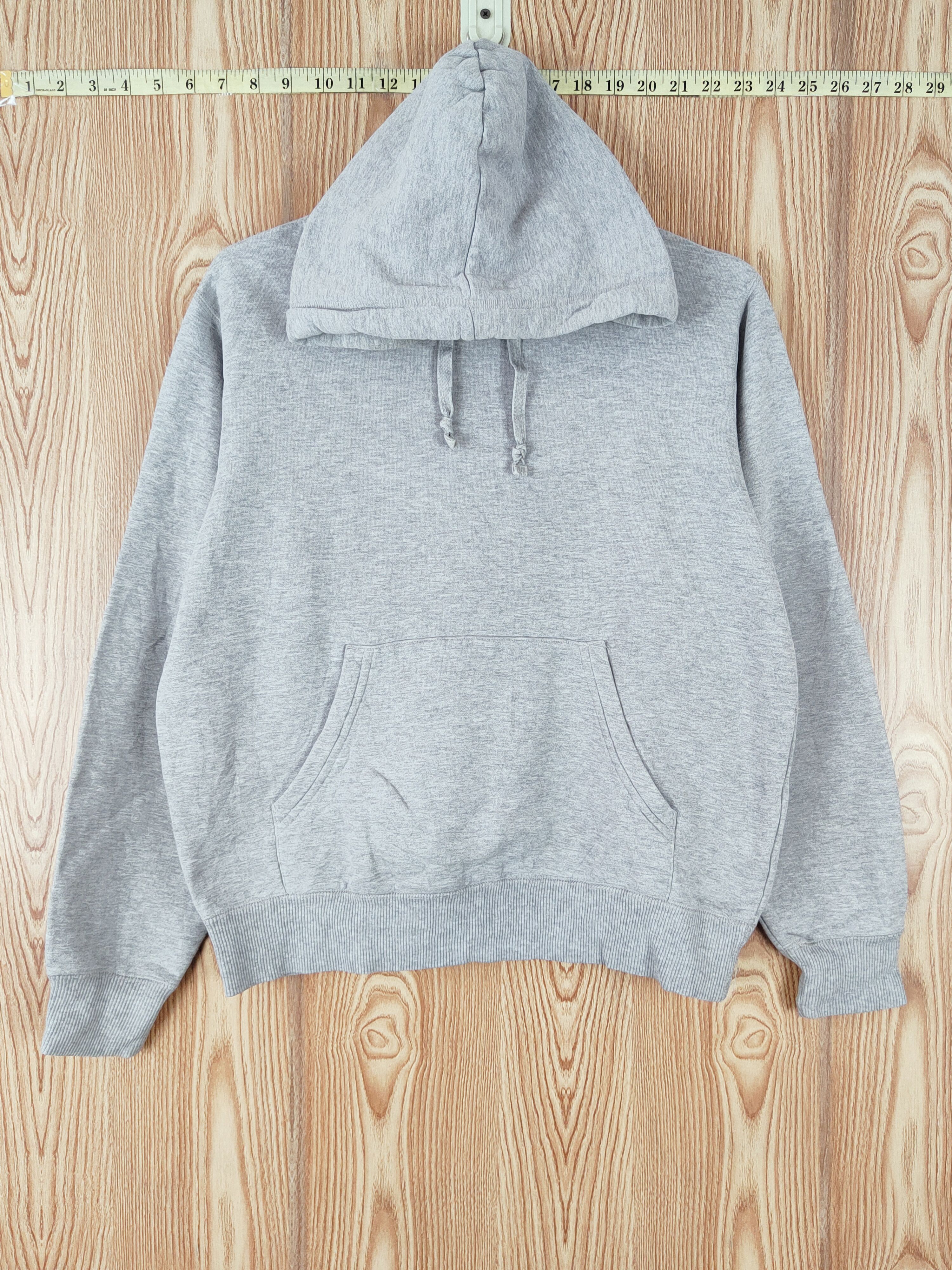 Japanese Brand × Uniqlo Vintage stuff 💥Uniqlo Gray Hoodie Sweatshirts Size M / US 6-8 / IT 42-44 - 1 Thumbnail