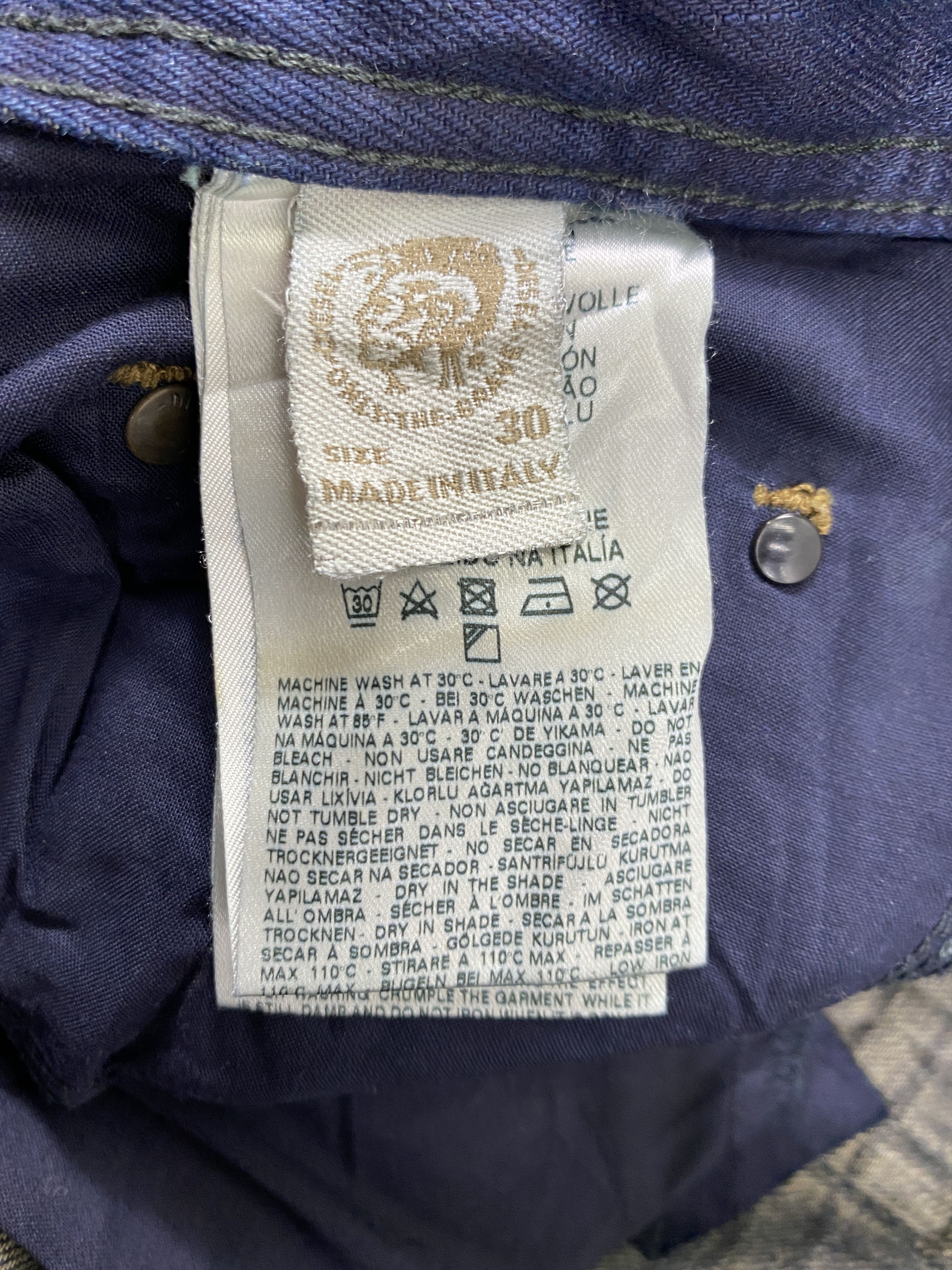 Vintage Distressed Blue Vintage Diesel Jeans 33x29.5 Denim- JN3801 Size US 33 - 9 Thumbnail