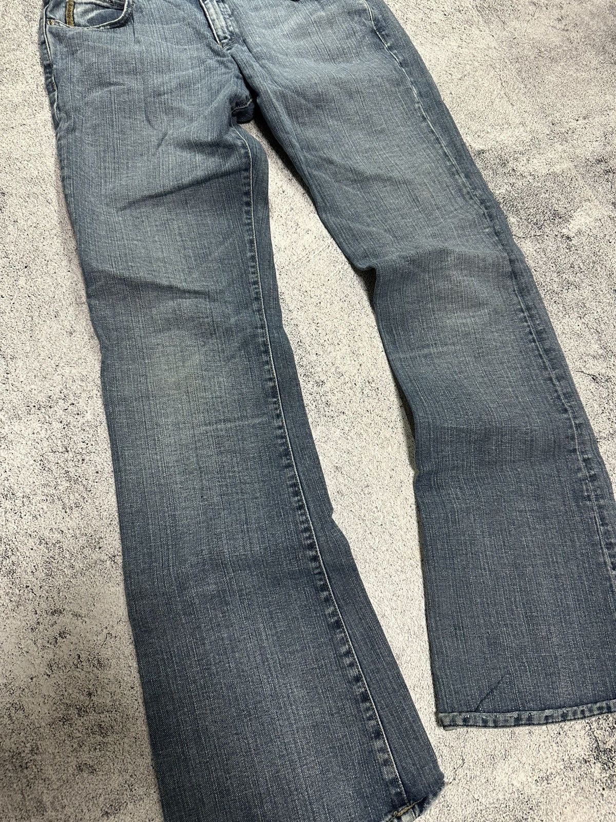 Giorgio Armani Vintage Emporio Armani Flared Jeans Y2K Indigo Metal Logo Size US 29 - 14 Thumbnail