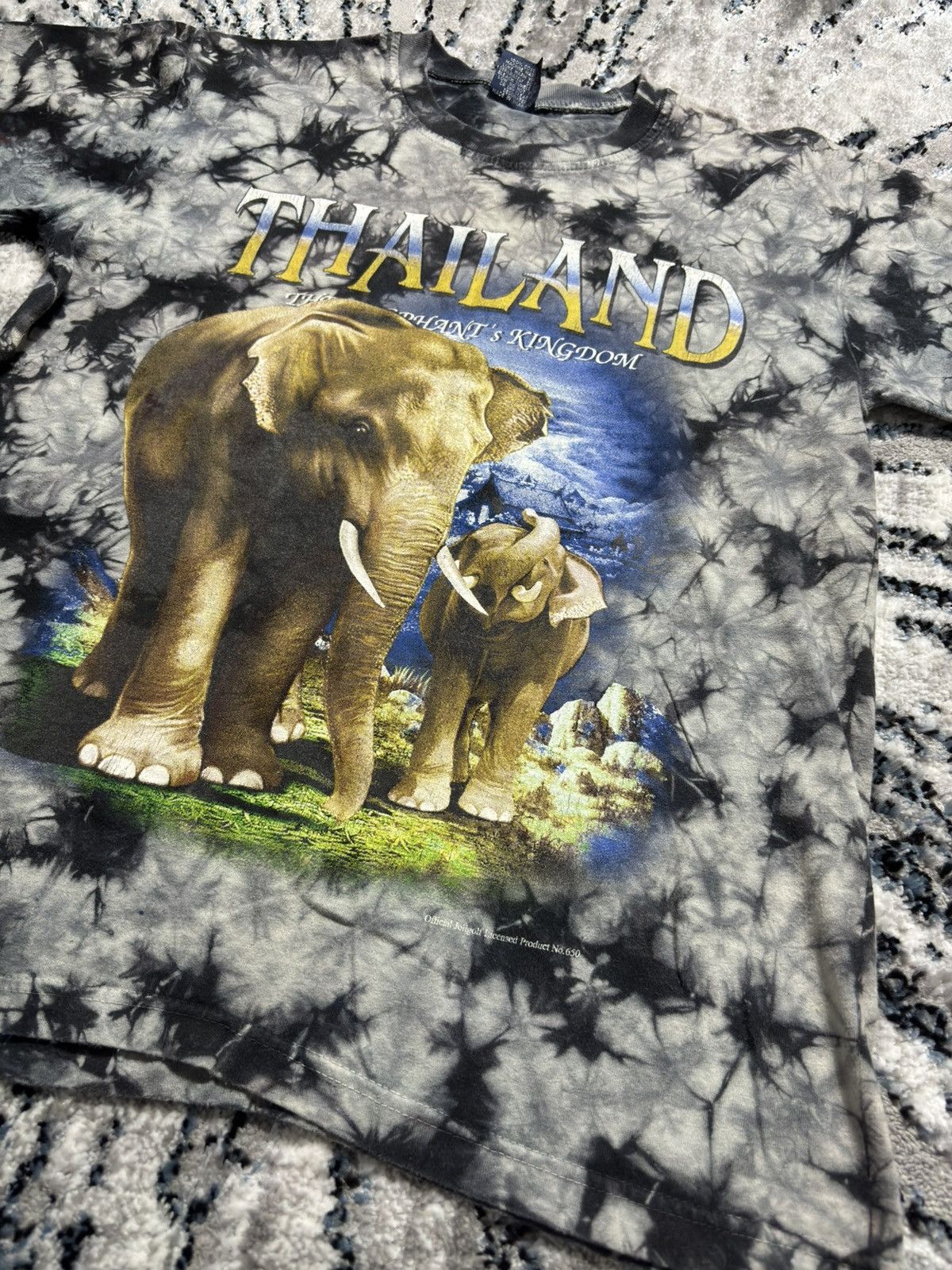 Vintage Thailand Elephant Kingdom Safari Tshirt animal graphic Thai Size US S / EU 44-46 / 1 - 2 Thumbnail