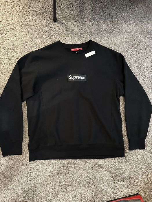 Box logo crewneck sales 2018