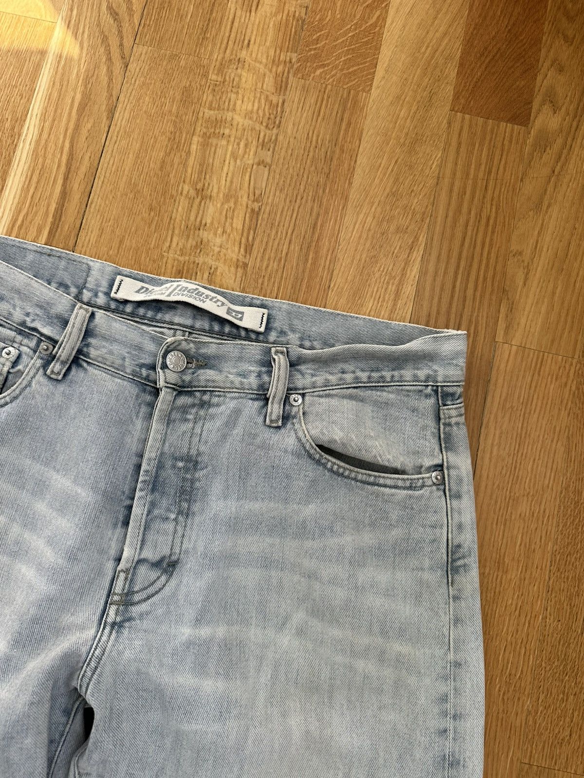 Diesel Vintage Baggy Diesel Washed Light Denim Made in Italy Size US 34 / EU 50 - 9 Thumbnail