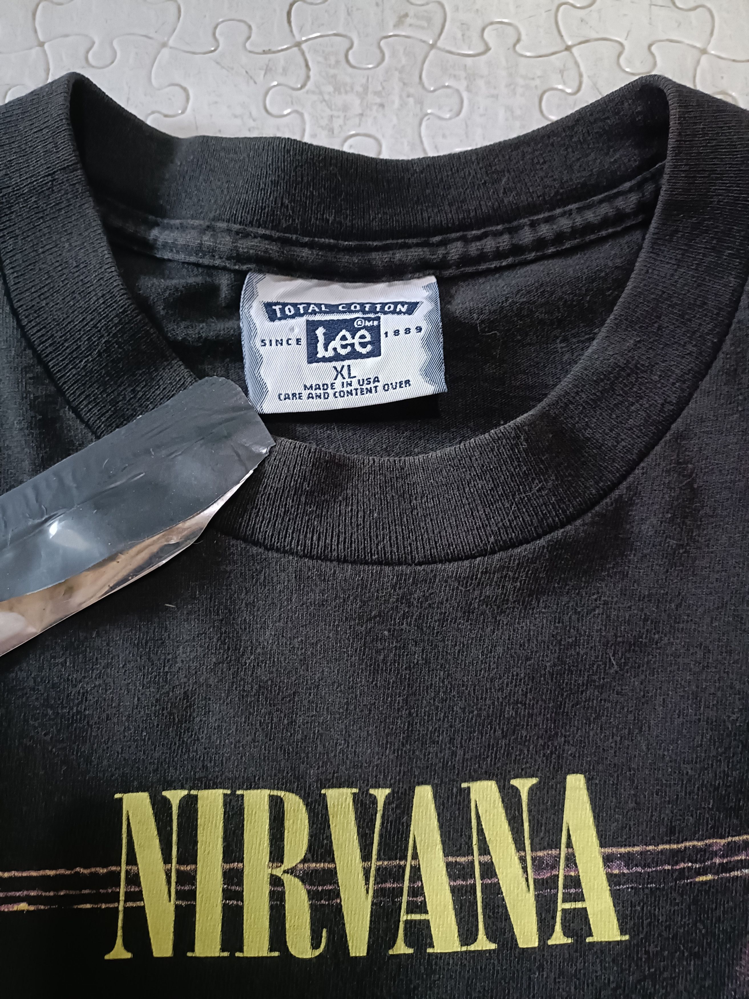Lee vintage 1996 nirvana from the muddy banks of the wiskah Size US XL / EU 56 / 4 - 8 Thumbnail