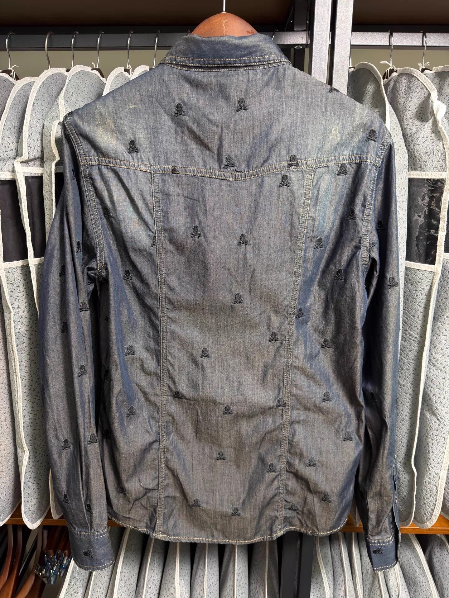 Philipp Plein Philipp Plein Skull Embroidered Washed Slim Denim Shirt L Size US L / EU 52-54 / 3 - 2 Thumbnail