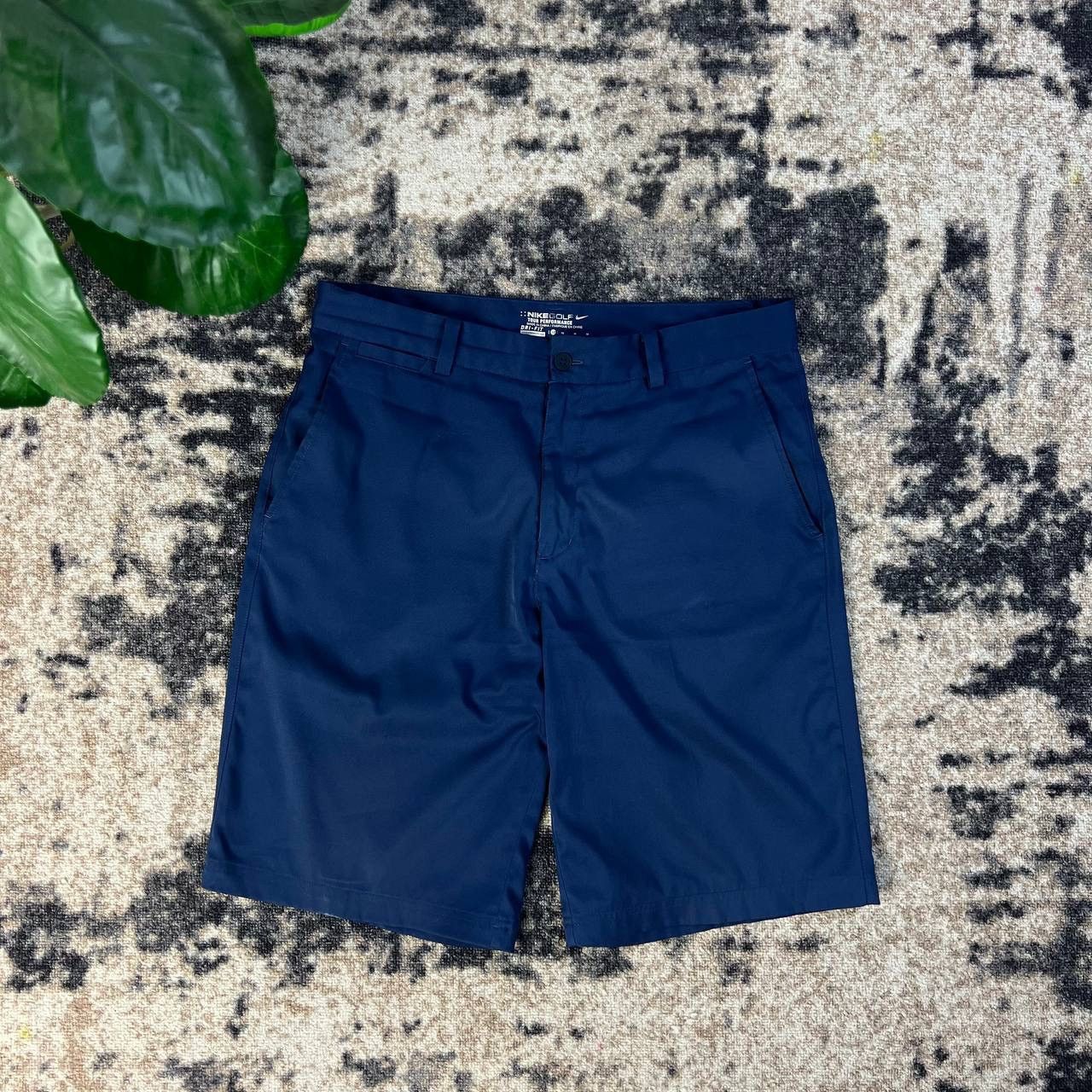 Nike Nike Swoosh Golf Vintage Bermuda Shorts Streetwear Style Size US 32 / EU 48 - 2 Thumbnail