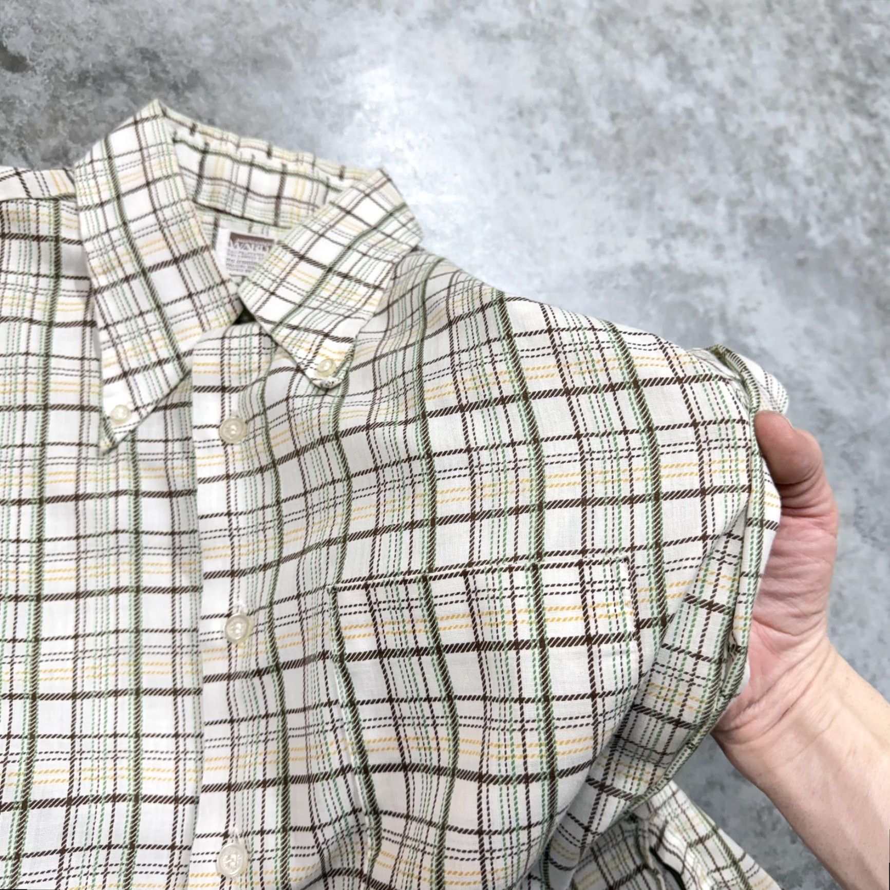 Vintage VINTAGE Montgomery Ward Shirt Mens Large Beige Plaid No Iron Button Long Sleeve Size US L / EU 52-54 / 3 - 2 Thumbnail
