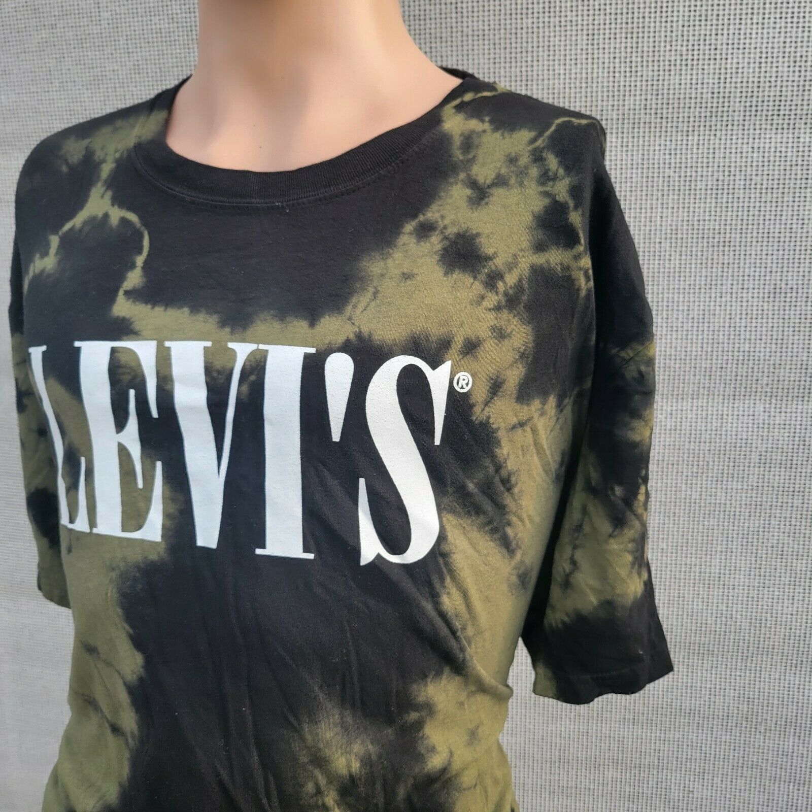 Levi's Men's Levi's Prewashed Camo Tshirt. Size Medium. Size US M / EU 48-50 / 2 - 3 Thumbnail