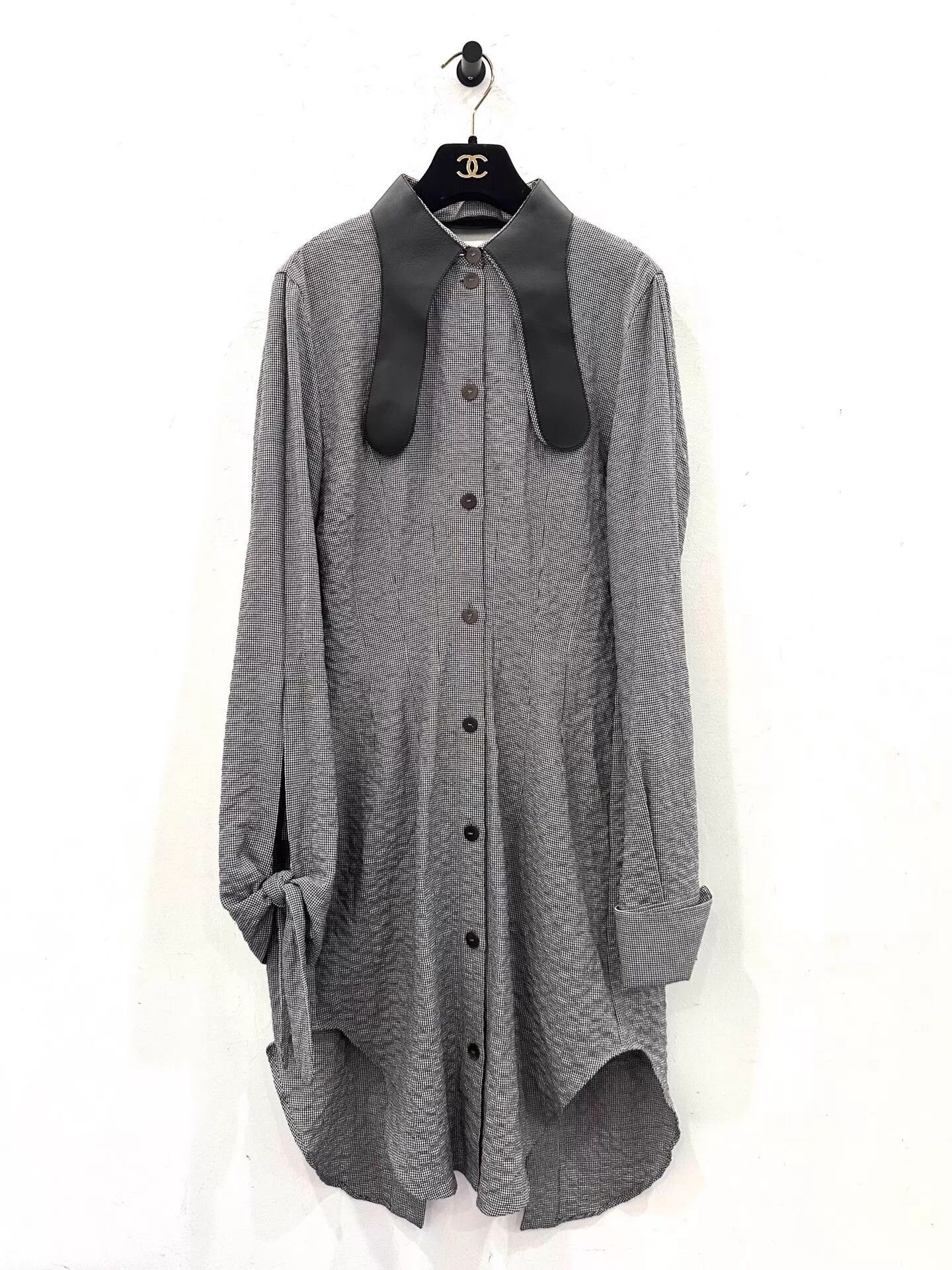 Loewe Loewe Women's Gray Check Shirtdress w/Black Leather Bow Back Size XS / US 0-2 / IT 36-38 - 1 Thumbnail
