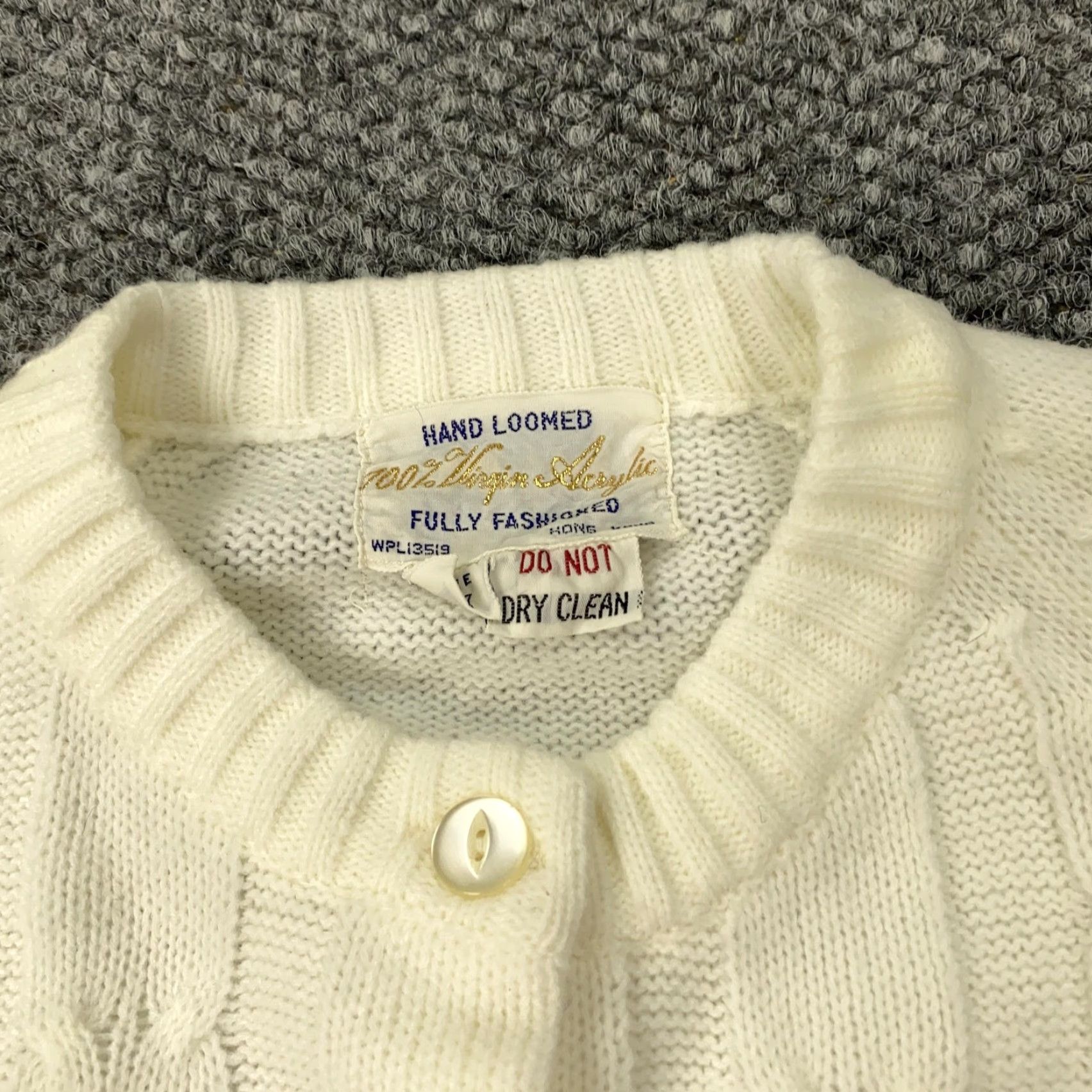 Vintage VINTAGE Cellini Sweater Cardigan Women Medium Hand Loomed Cable Knit Hong Kong 60s White Ladies Medium Vintage Knit Embellished 1960s Size M / US 6-8 / IT 42-44 - 3 Thumbnail