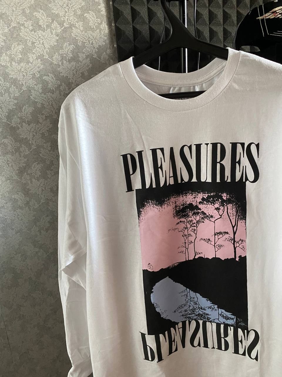 Pleasures Pleasures - River Longsleeve Size US L / EU 52-54 / 3 - 3 Thumbnail
