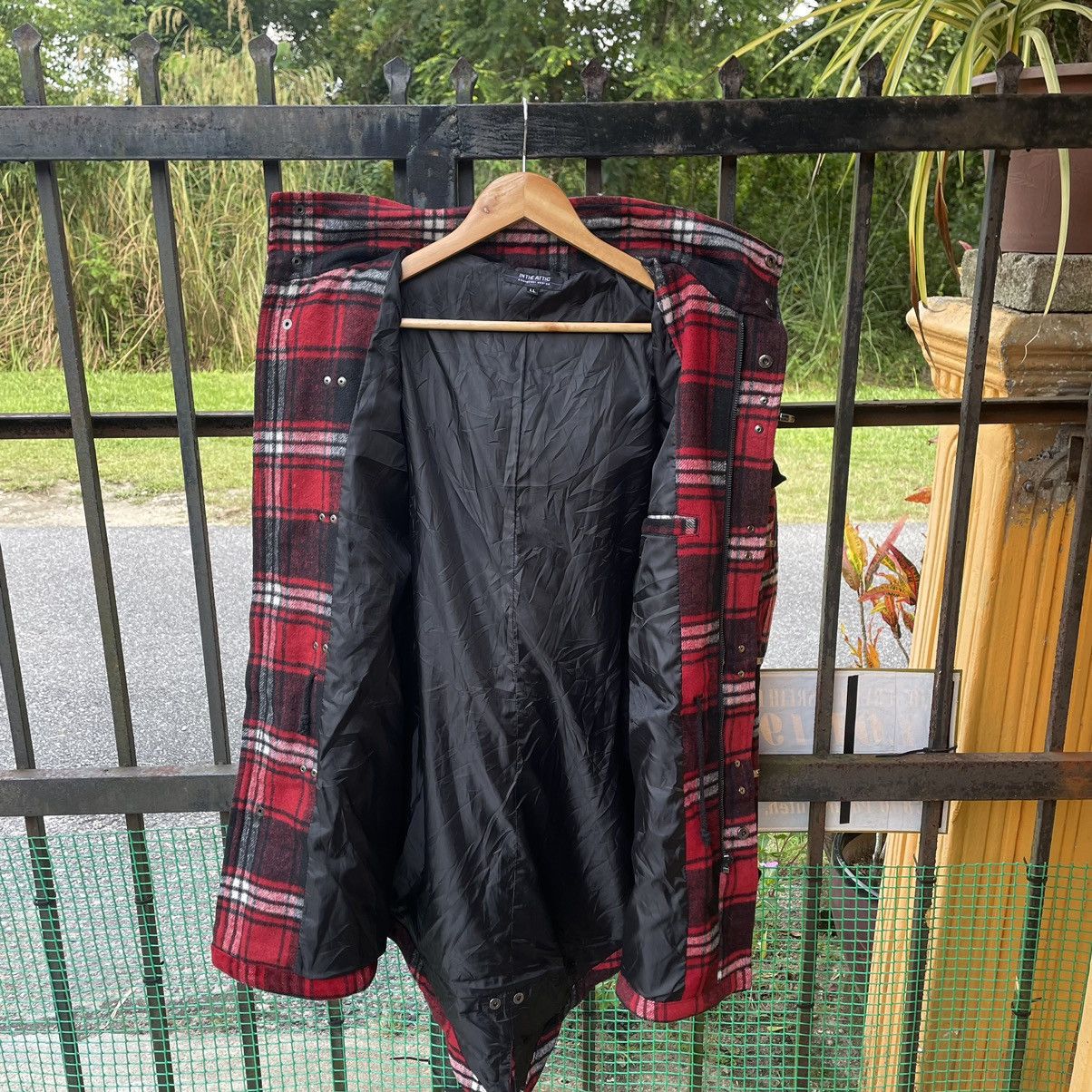 Designer × In The Attic × Japanese Brand 🔥🔥🇯🇵In The Attic Red Tartan Hooded Sherpa Duffel Wool Jacket Size US M / EU 48-50 / 2 - 9 Thumbnail
