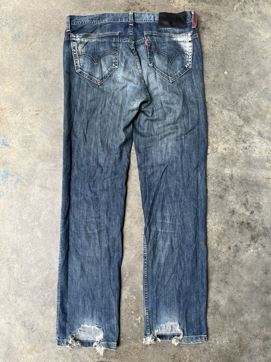 Levi's VINTAGE LEVIS JEANS DISTRESSED PUNK STYLE Size US 36 / EU 52 - 6 Thumbnail