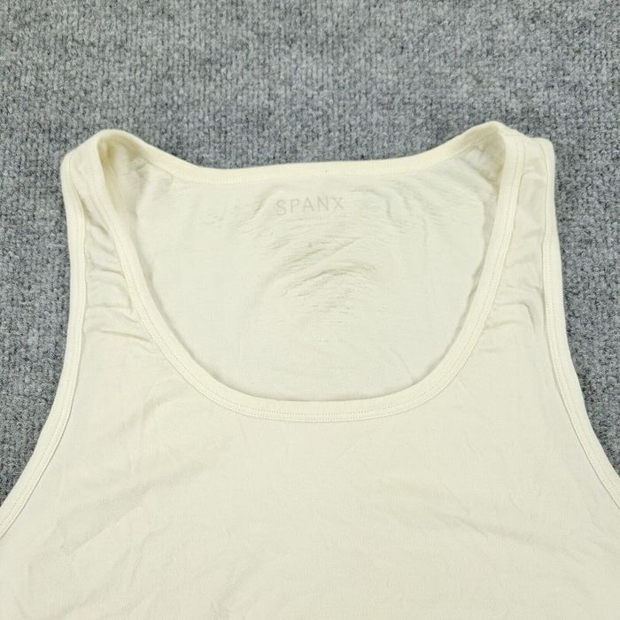 Spanx Spanx Tank Top Shirt Women's Medium Beige Fitted Round Neck Sleeveless  Stretch
