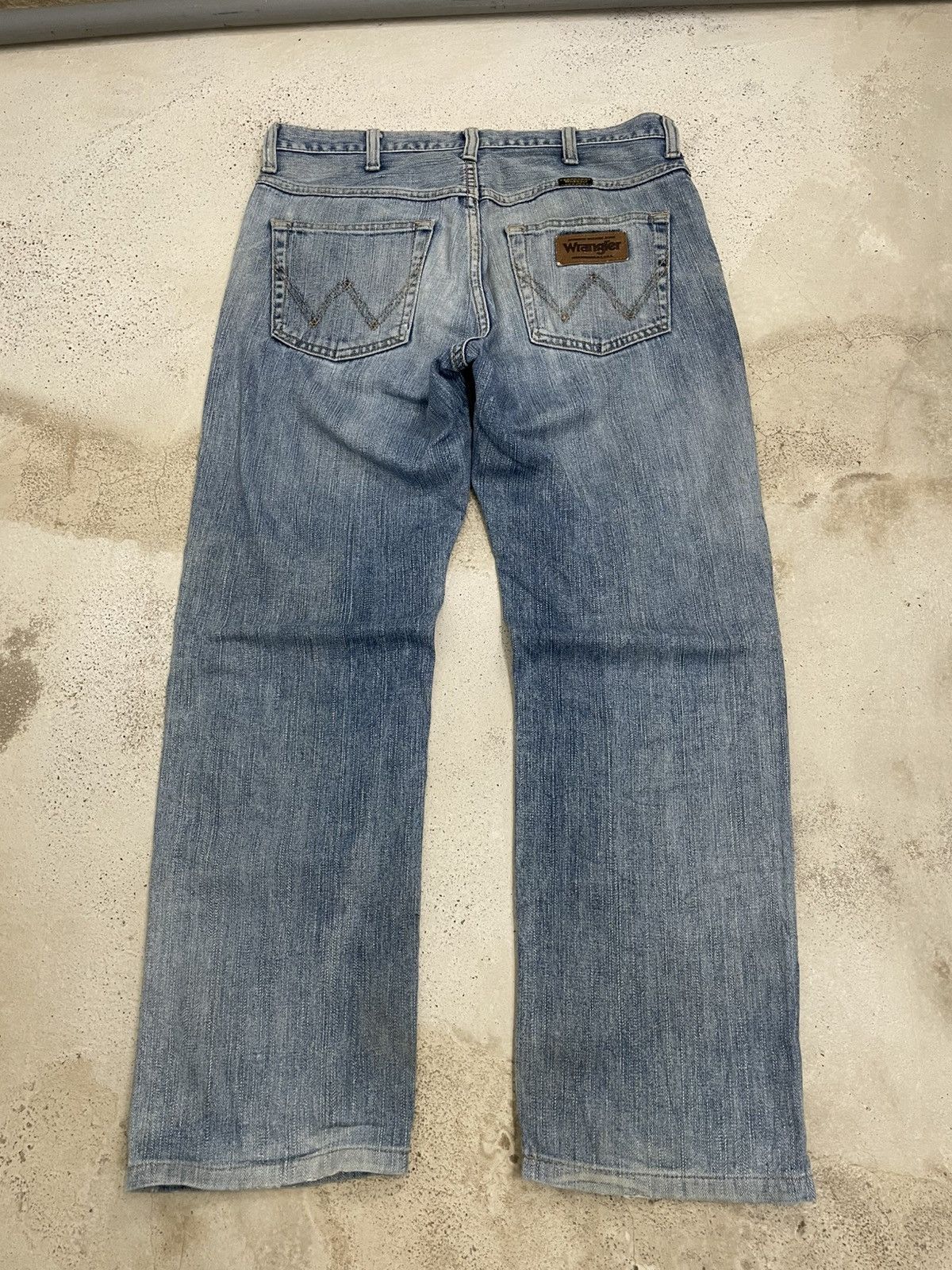 Wrangler Wrangler Distressed Light Blue Denim Pants Size US 32 / EU 48 - 2 Thumbnail