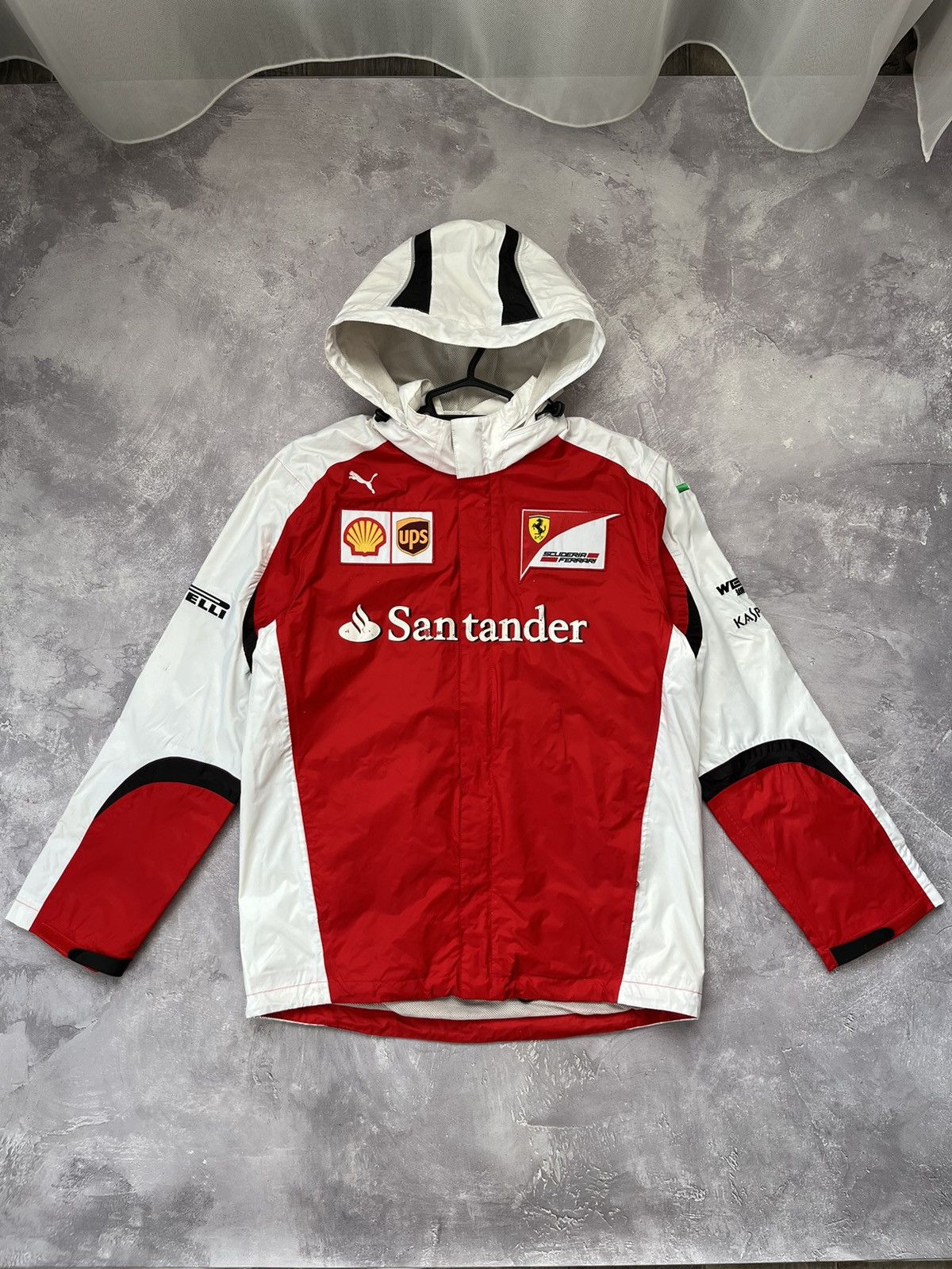 Rare Puma Ferrari Scuderia Formula Red/White Jacket Size M