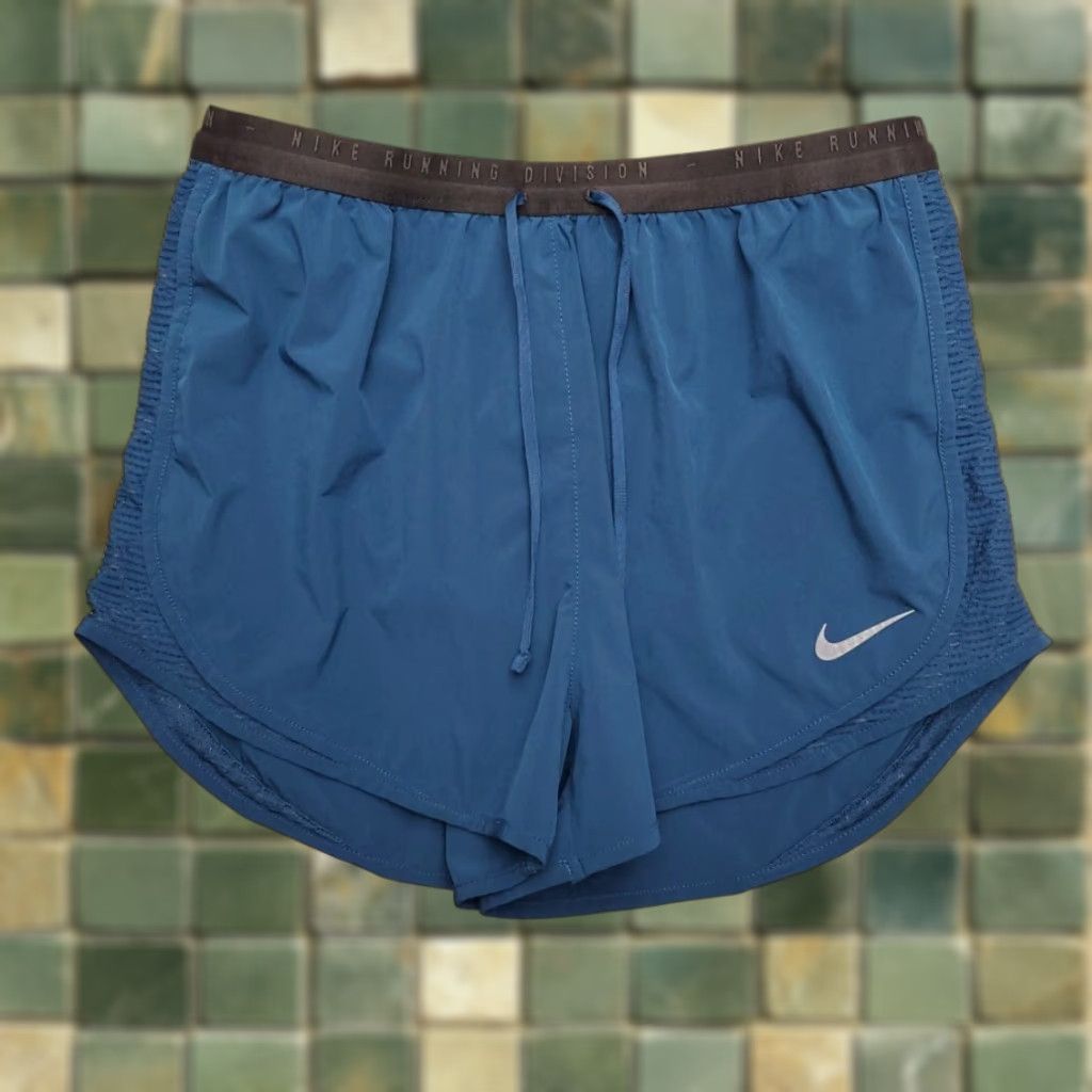 Nike Nike Shorts Women L Teal Dri-FIT Running Lined Swoosh Athletic Pockets Drawstring Elastic Waist Quick-Drying Size 36" / US 14 / IT 50 - 1 Thumbnail