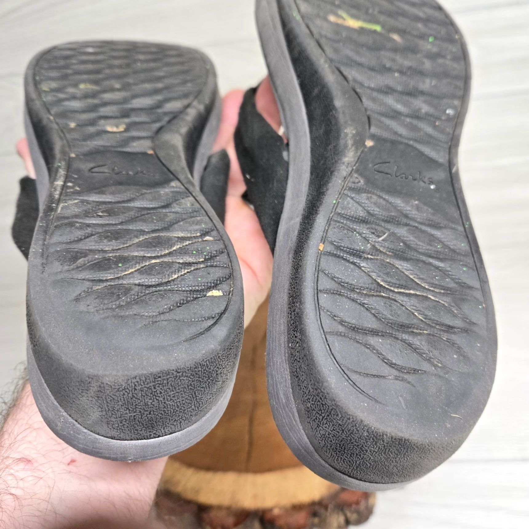 Clarks Clarks Cloudsteppers Grey Sandals Thong Slip On Adult Women's Size 9.5 Sandals Clarks Cloudsteppers Womens Grey 9.5 Slip On Thong Shoes Size US 9.5 / IT 39.5 - 6 Thumbnail
