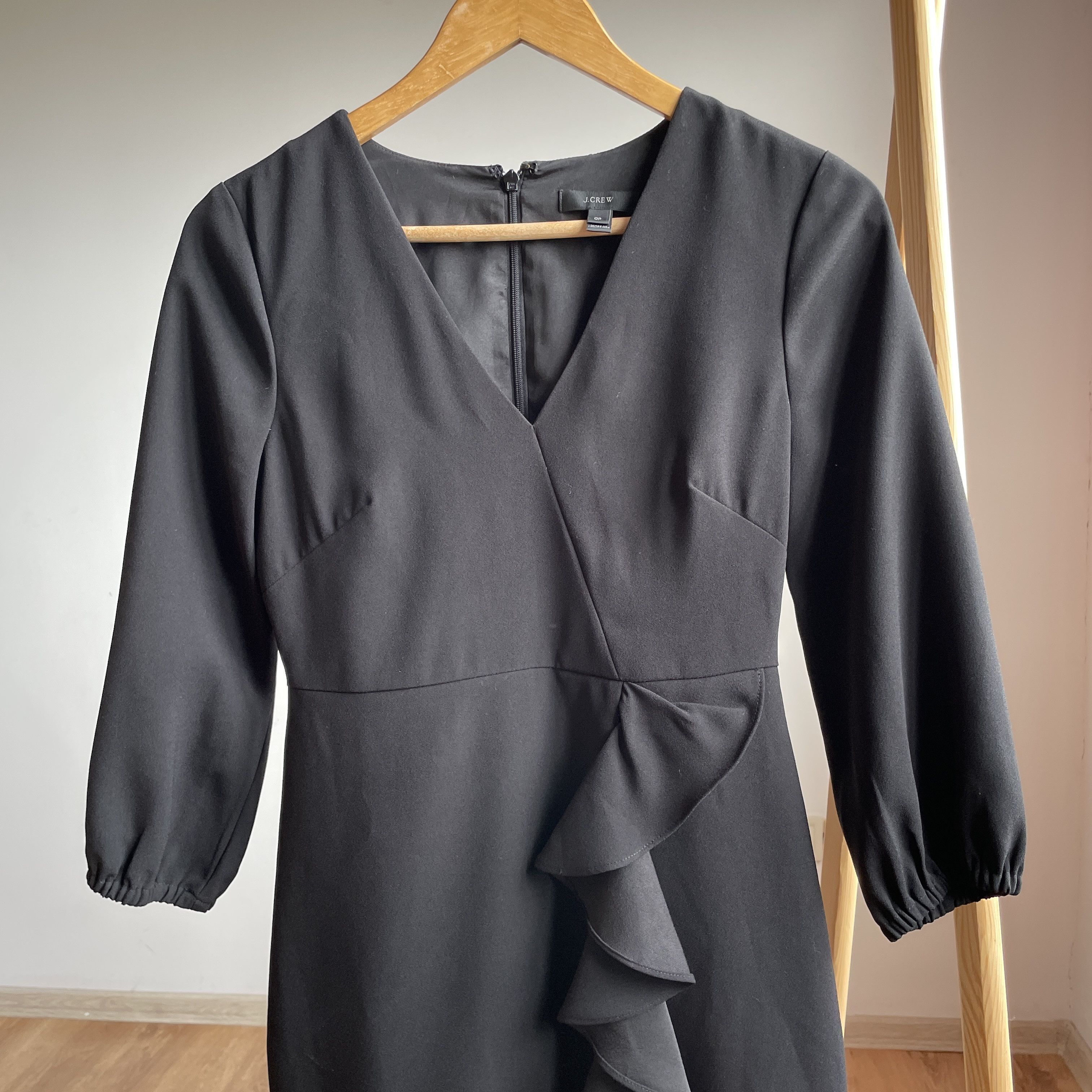 J.Crew J.Crew Drapey Ruffle Front Midi Dress Size 0P Size XS / US 0-2 / IT 36-38 - 3 Thumbnail