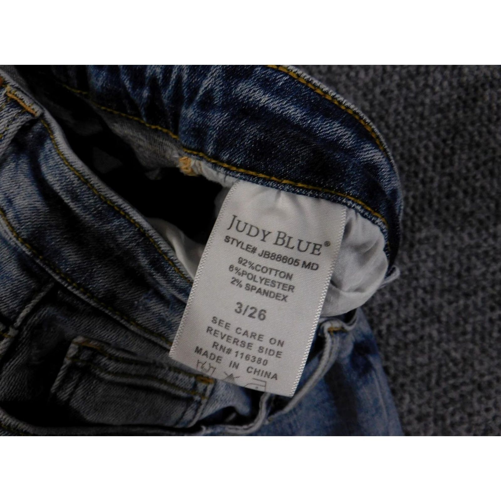 Vintage Judy Blue Jeans Womens 3/26 Blue Distressed Straight Leg Frayed Hem JB88605 Size 26" / US 2 / IT 38 - 6 Thumbnail