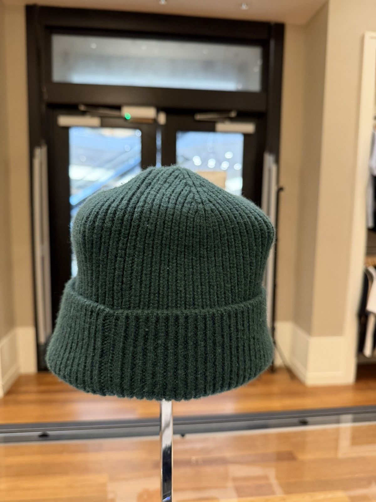 Louis Vuitton Louis Vuitton LV Dual Cashmere Beanie - Green Size ONE SIZE - 3 Thumbnail