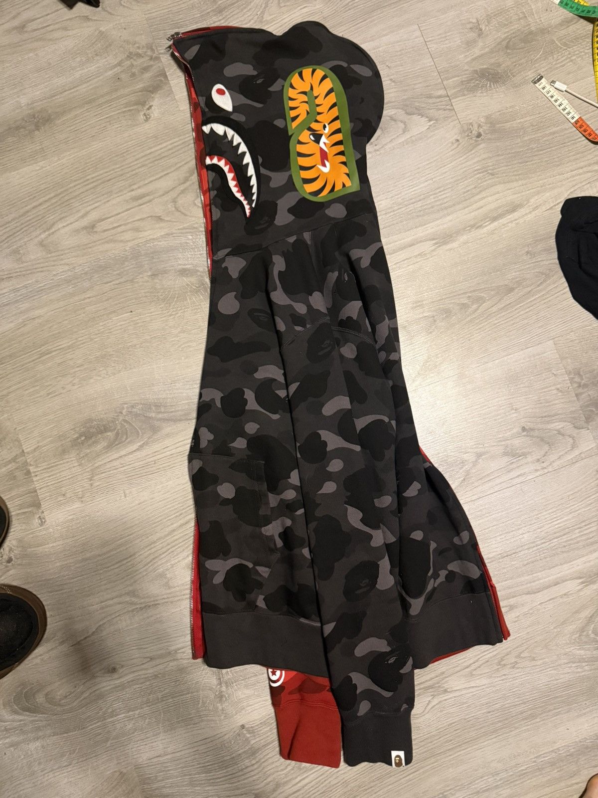 Bape bape camo split hoodie red black Size US XL / EU 56 / 4 - 3 Thumbnail