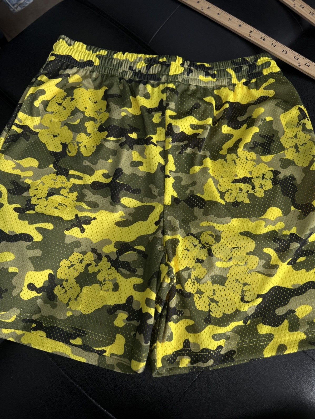 DENIM TEARS Denim Tears Mesh Summer Shorts Yellow Camo Size XL (NEW) Size US 36 / EU 52 - 1 Thumbnail