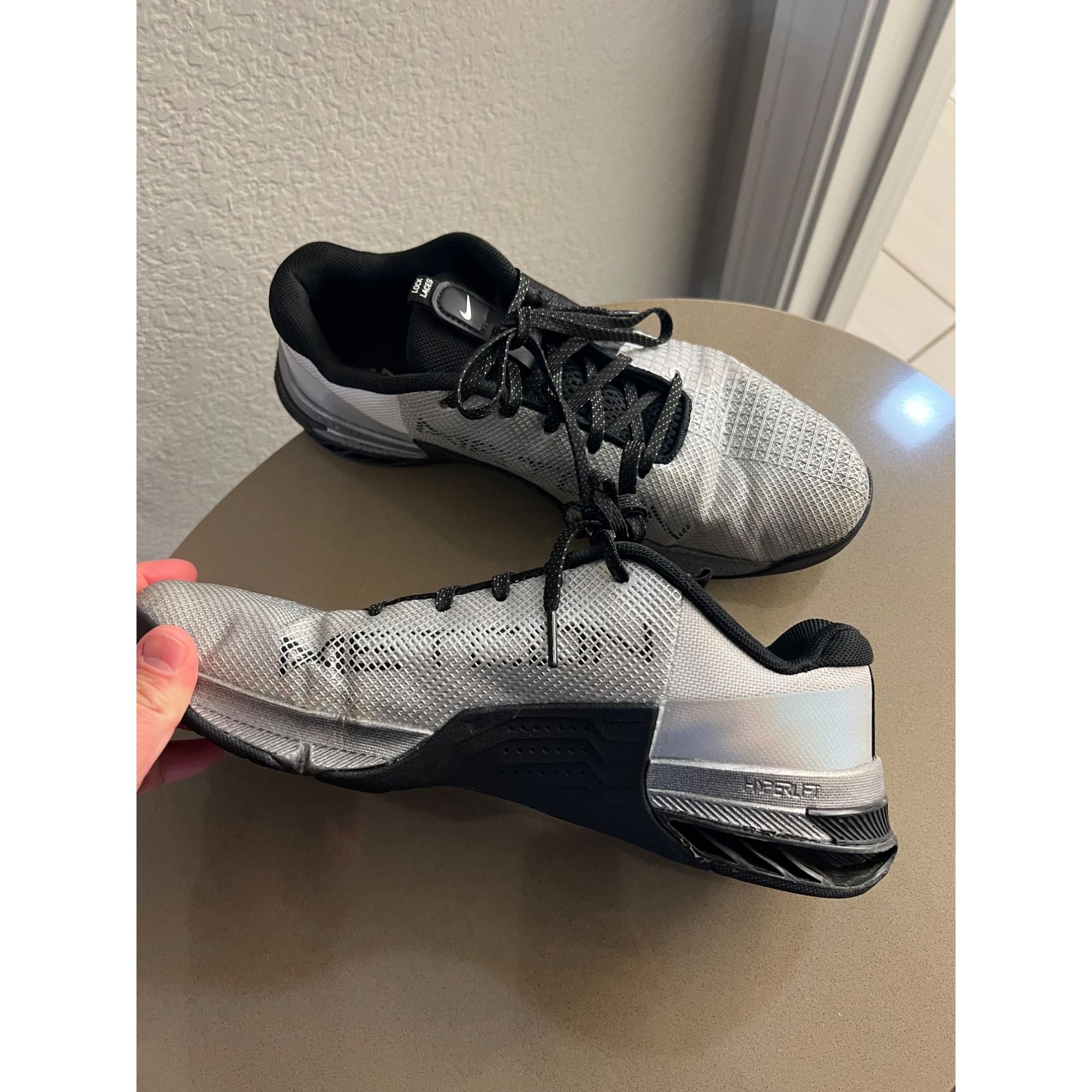 Nike Nike Metcon 8 Premium 'White Black Iridescent' Womens Shoes Size US 10 / IT 40 - 4 Thumbnail