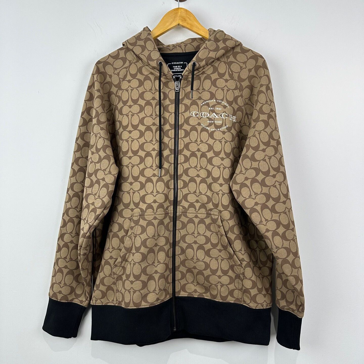 Coach Coach Monogram Print Zip Jacket Size M / US 6-8 / IT 42-44 - 1 Thumbnail