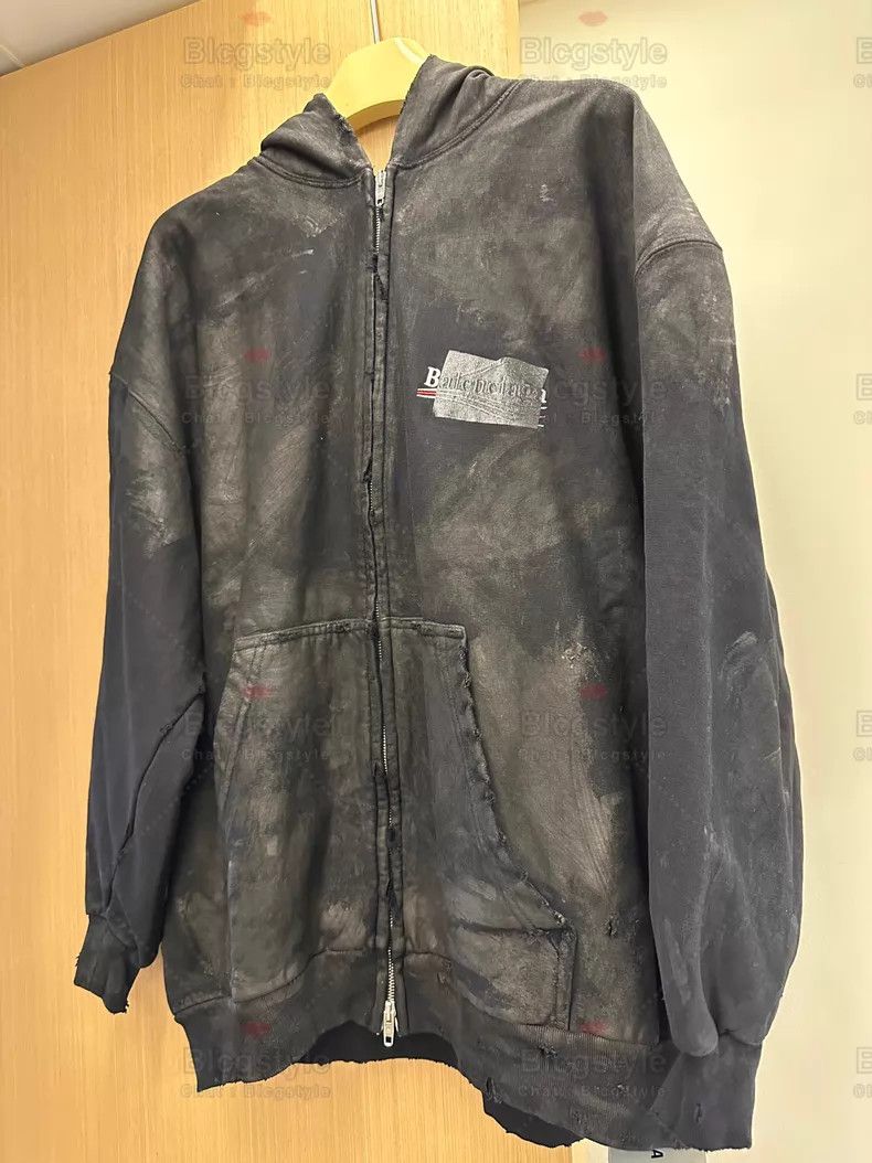 Balenciaga Balenciaga Tape Distressed Worn Dirty Zip-Up Hoodie Size US S / EU 44-46 / 1 - 2 Thumbnail