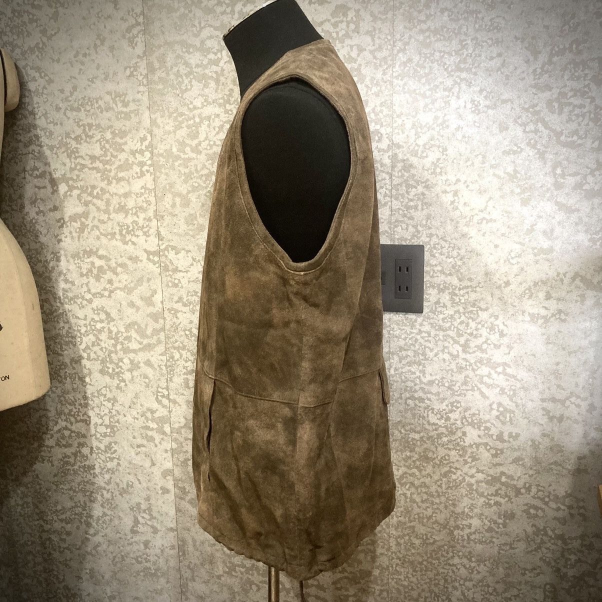 Japanese Brand Oversized Brown Pig Suede Leather Vest Size US S / EU 44-46 / 1 - 3 Thumbnail