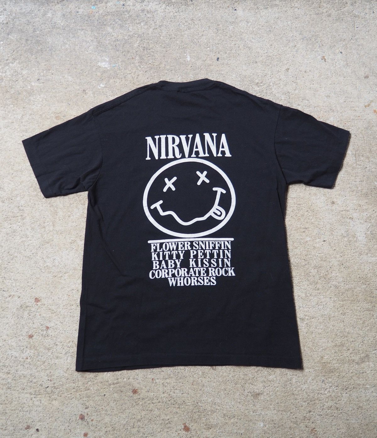 Vintage Vintage 90s Nirvana Bootleg Tee, Single Stitch – Size L Size US L / EU 52-54 / 3 - 5 Thumbnail