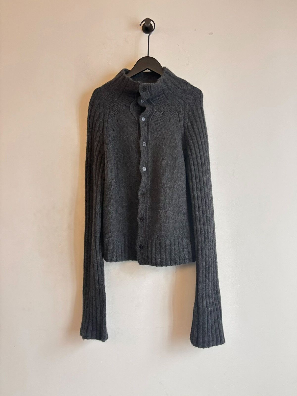 Yohji Yamamoto Femme｜Ash Grey High-Neck Sweater