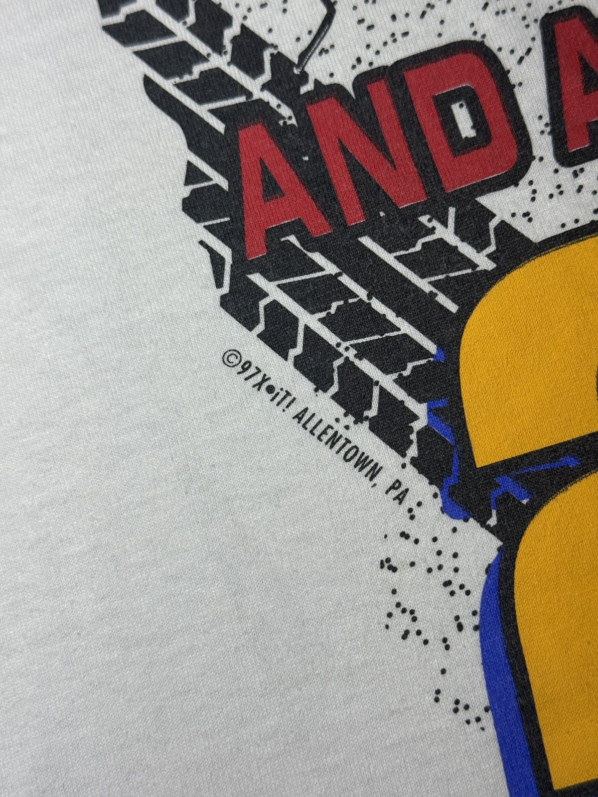 Vintage Vtg 90s Dale Earnhardt Jeff Gordon Rivalry Nascar T Shirt Size US L / EU 52-54 / 3 - 3 Thumbnail