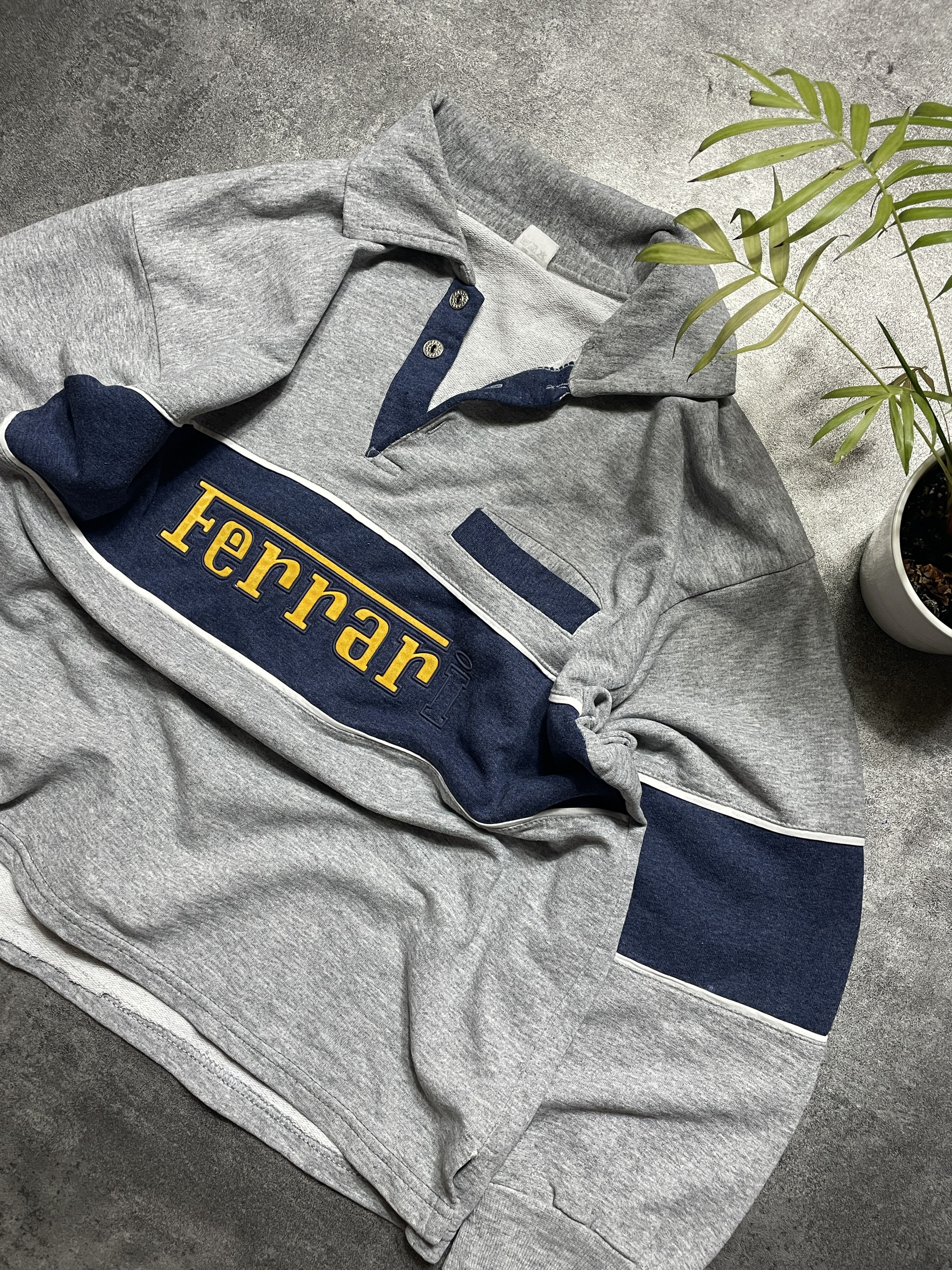 Ferrari RARE! Vintage 90s Ferrari Longsleeve Boxy T-Shirt Spellout Size US XS / EU 42 / 0 - 2 Thumbnail