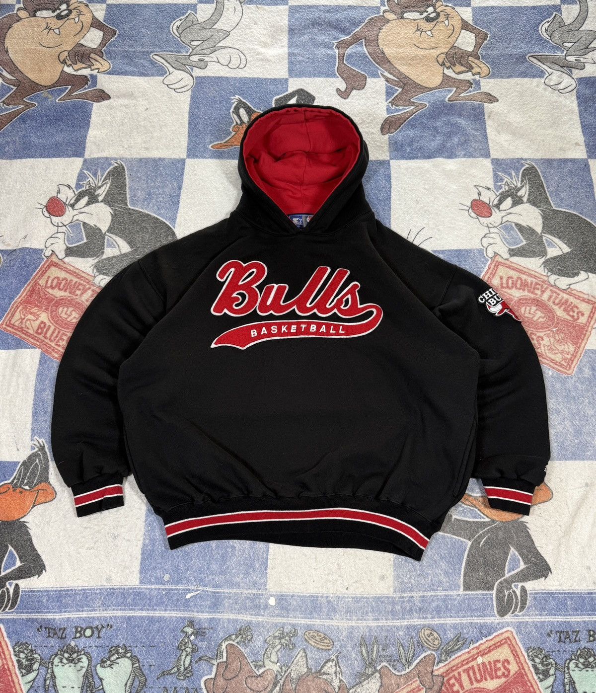 NBA Vintage Chicago bulls sweatshirt Size US XL / EU 56 / 4 - 1 Thumbnail