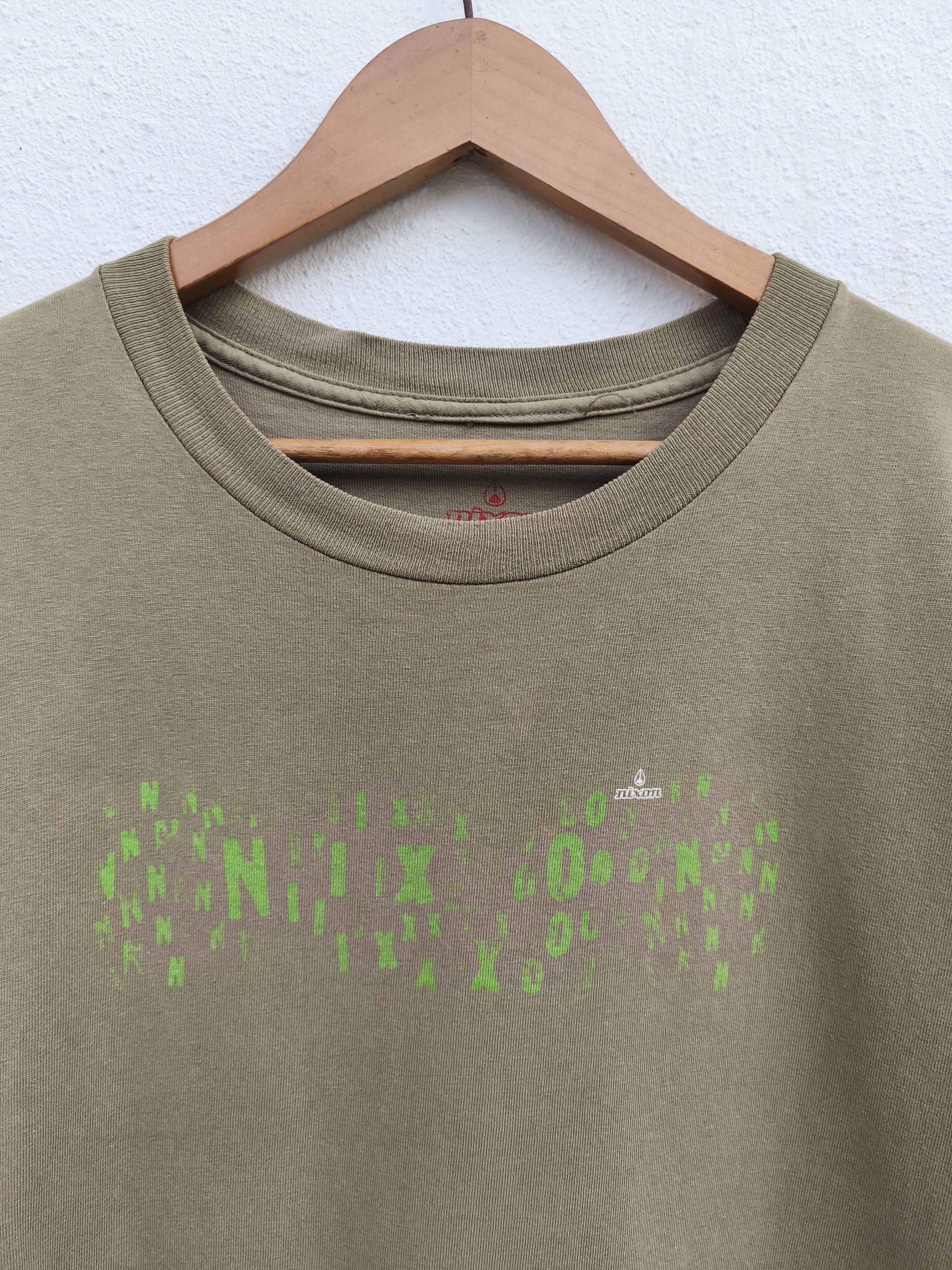 Nixon 🔥 Vintage NIXON t shirt sun faded green USA made Size US L / EU 52-54 / 3 - 1 Thumbnail