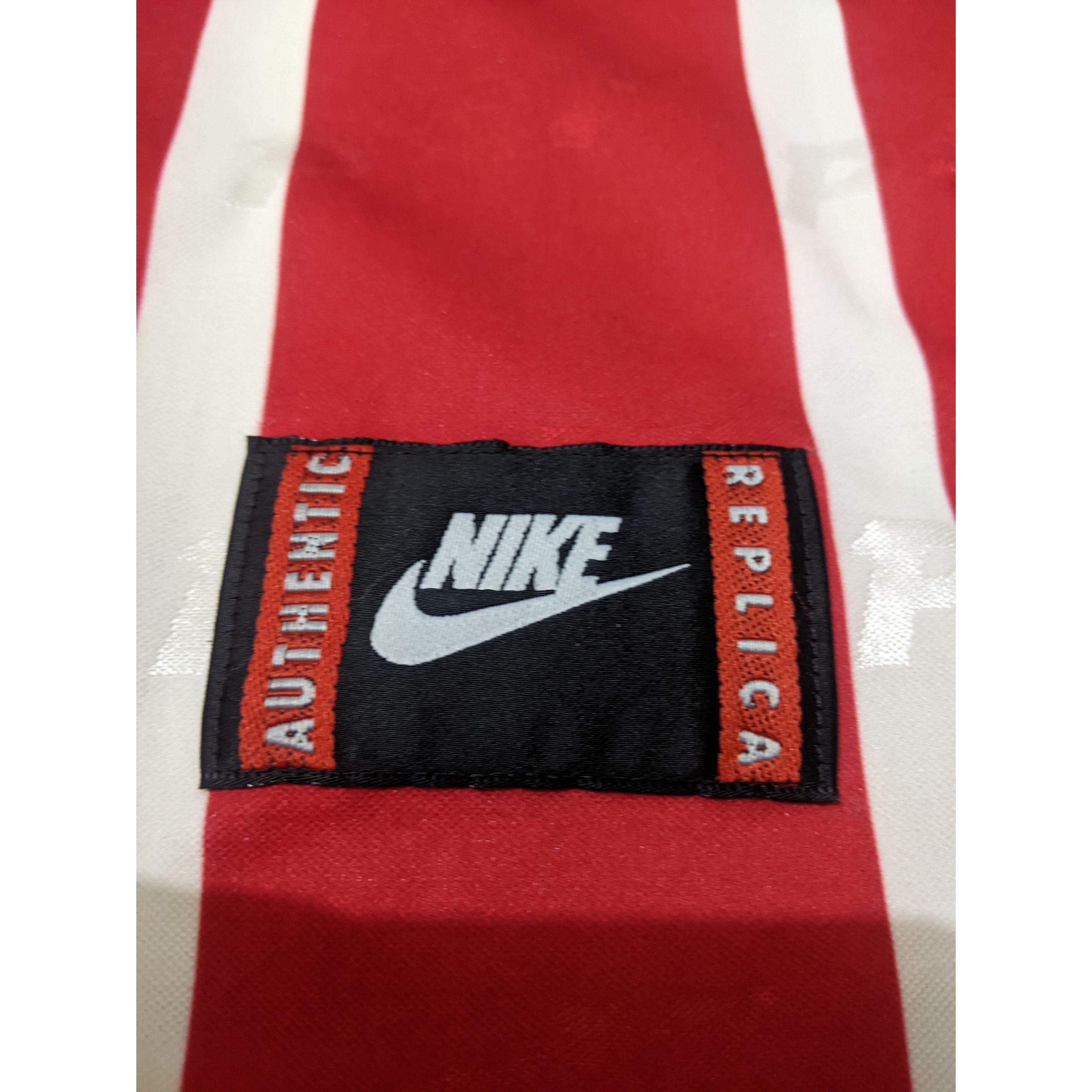 Nike Jersey PSV EINDHOVEN 1995 home Ronaldo football shirt Size US M / EU 48-50 / 2 - 8 Thumbnail