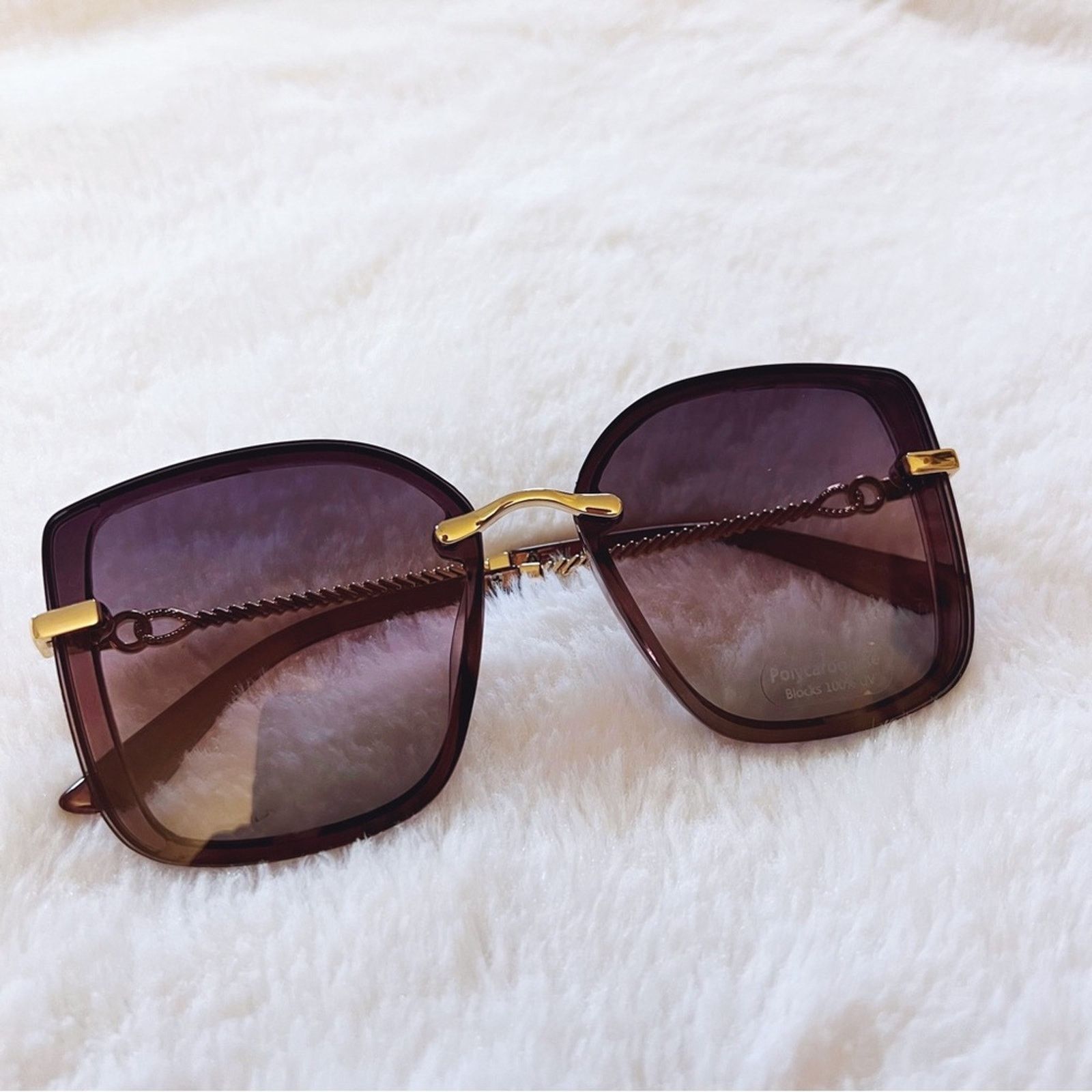 Other Gia Clear Dark Purple Chain Link Oversized Sunglasses Size ONE SIZE - 2 Thumbnail